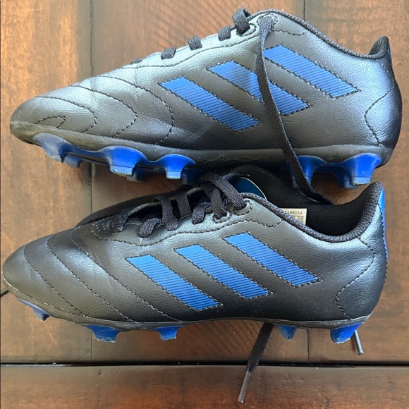 Adidas Kids Black and Blue Soccer Cleats - Picture 3 of 10
